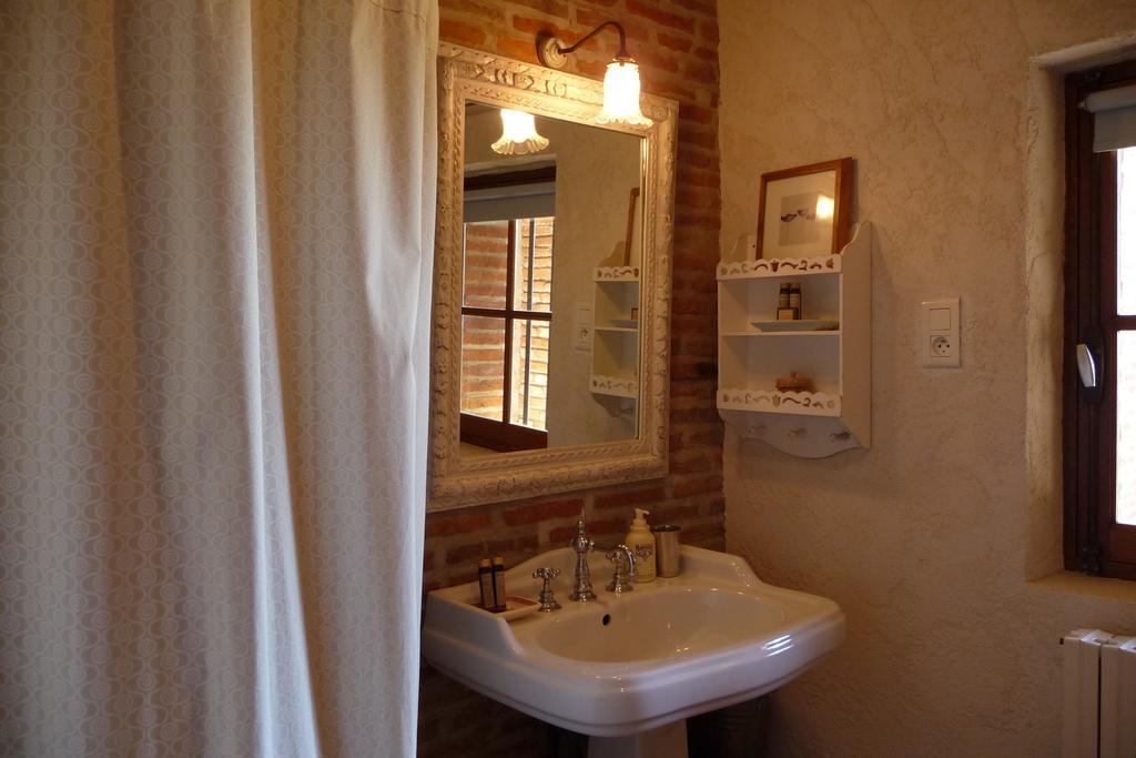 Le Manoir Saint Clair Bed & Breakfast Balma Room photo